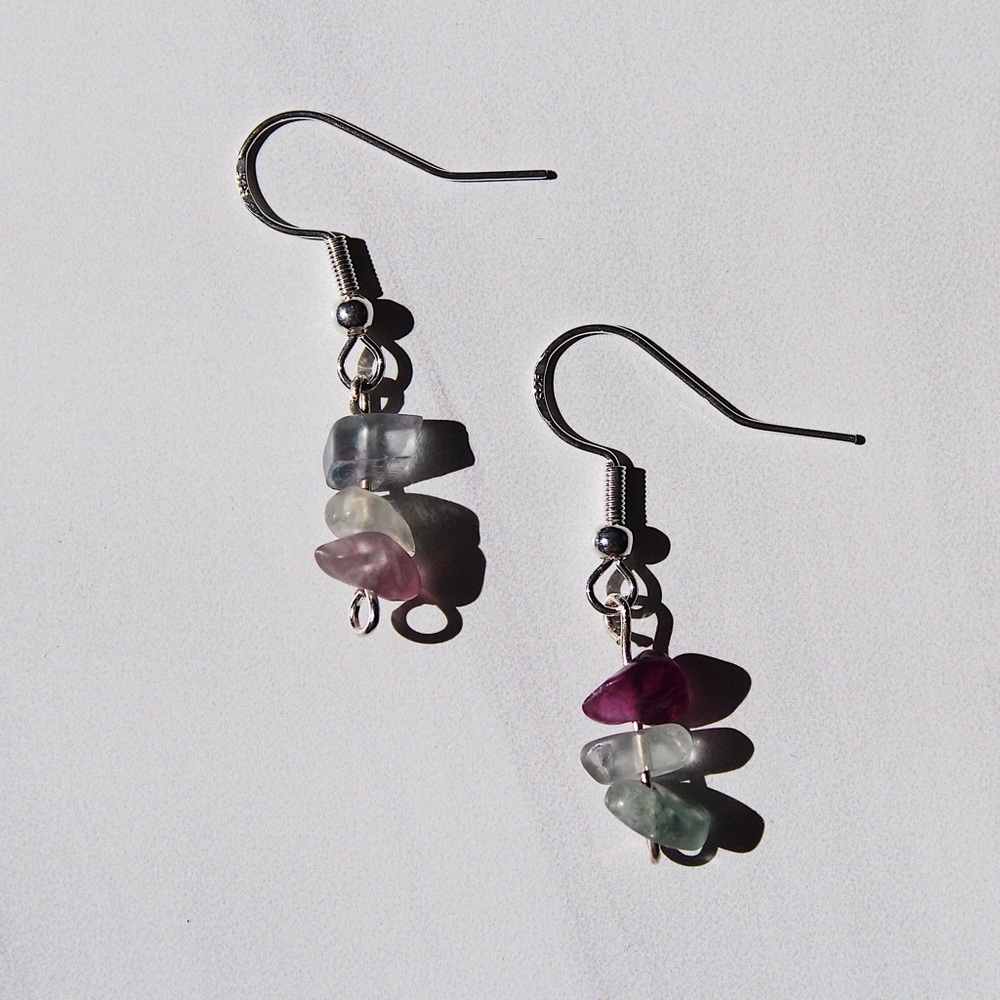 Natural stone colored earrings